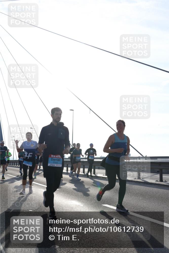 03.10.2026 - Köhlbrandbrückenlauf Tim E. http://msf.ph/oto/10612739 03.10.2026 09:28:56 Position 1 2522 meine-sportfotos.de