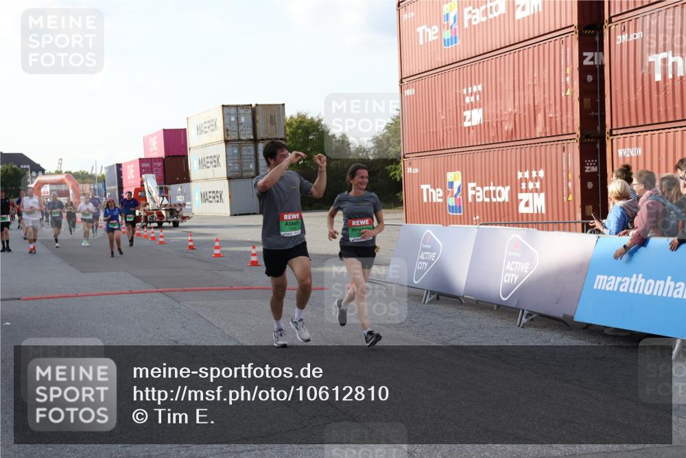 03.10.2026 - Köhlbrandbrückenlauf Tim E. http://msf.ph/oto/10612810 03.10.2026 16:18:35 Ziel 7211, 7230, 7246, 7247, 7423, 8028, 8389, 8390, 8715, 8925, 9075, 9103, 9105 meine-sportfotos.de