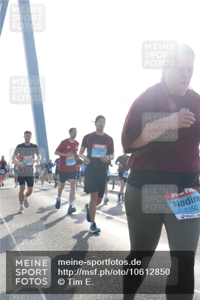 03.10.2026 - Köhlbrandbrückenlauf Tim E. http://msf.ph/oto/10612850 03.10.2026 09:29:04 Position 1 2350 meine-sportfotos.de