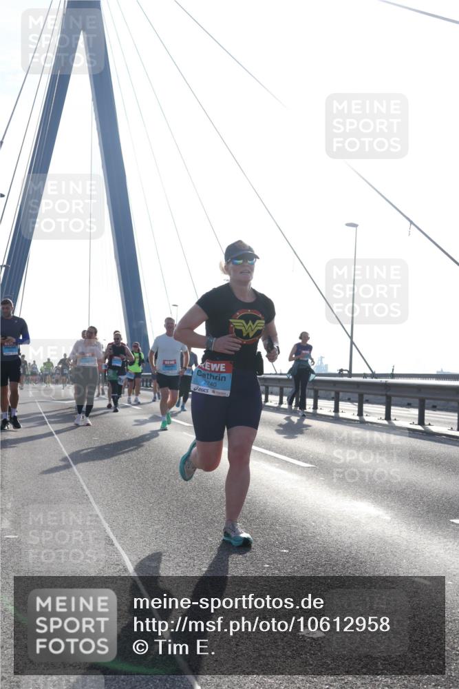 03.10.2026 - Köhlbrandbrückenlauf Tim E. http://msf.ph/oto/10612958 03.10.2026 09:29:15 Position 1 2740 meine-sportfotos.de