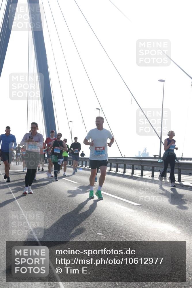 03.10.2026 - Köhlbrandbrückenlauf Tim E. http://msf.ph/oto/10612977 03.10.2026 09:29:16 Position 1  meine-sportfotos.de