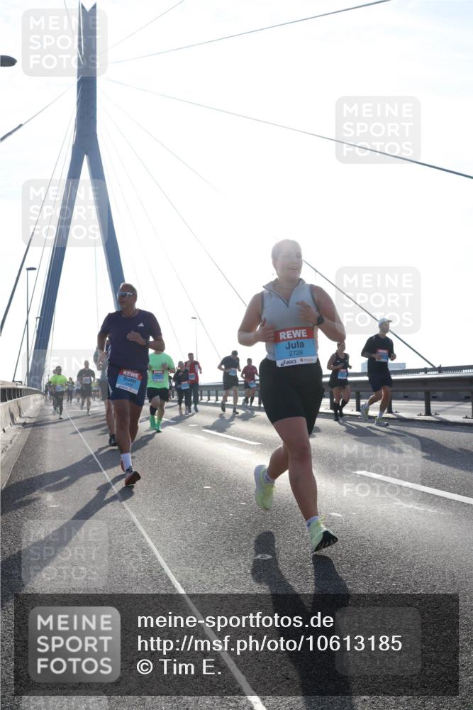 03.10.2026 - Köhlbrandbrückenlauf Tim E. http://msf.ph/oto/10613185 03.10.2026 09:29:34 Position 1 2728 meine-sportfotos.de