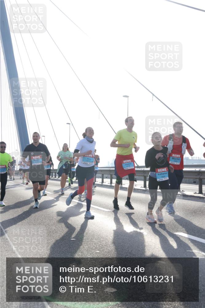 03.10.2026 - Köhlbrandbrückenlauf Tim E. http://msf.ph/oto/10613231 03.10.2026 09:29:37 Position 1 3716, 1804 meine-sportfotos.de