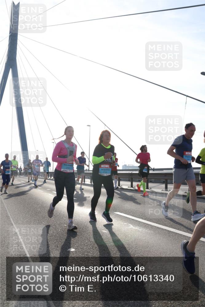 03.10.2026 - Köhlbrandbrückenlauf Tim E. http://msf.ph/oto/10613340 03.10.2026 09:29:47 Position 1 2721, 2720 meine-sportfotos.de