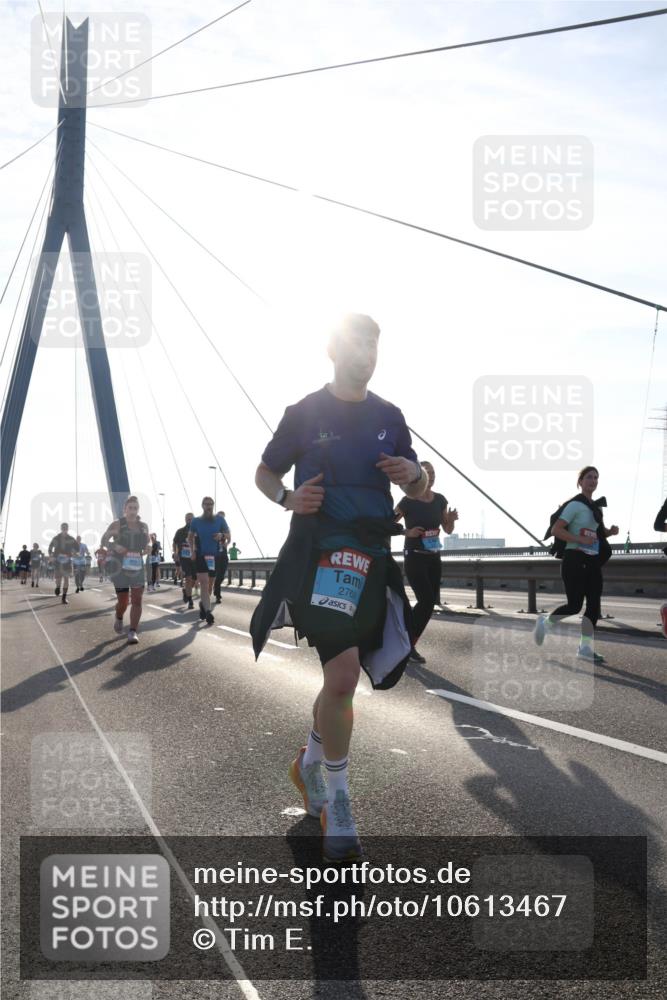 03.10.2026 - Köhlbrandbrückenlauf Tim E. http://msf.ph/oto/10613467 03.10.2026 09:30:00 Position 1 2769 meine-sportfotos.de