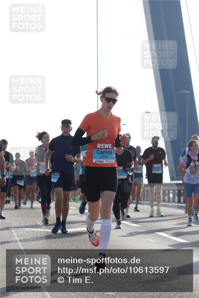 03.10.2026 - Köhlbrandbrückenlauf Tim E. http://msf.ph/oto/10613597 03.10.2026 09:30:12 Position 1 2706 meine-sportfotos.de