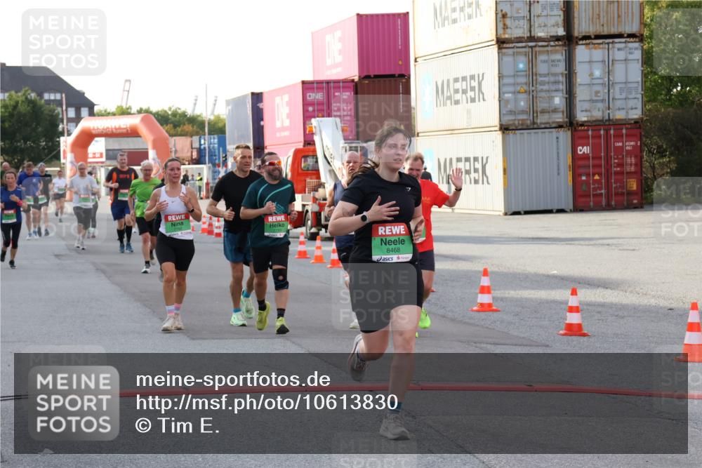 03.10.2026 - Köhlbrandbrückenlauf Tim E. http://msf.ph/oto/10613830 03.10.2026 16:19:23 Ziel 7072, 7634, 7661, 7673, 7782, 7783, 7950, 7953, 8005, 8468, 8950, 9192, 9490, 9790 meine-sportfotos.de