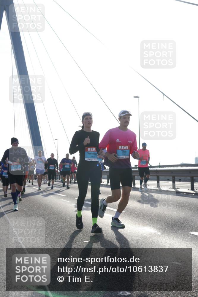 03.10.2026 - Köhlbrandbrückenlauf Tim E. http://msf.ph/oto/10613837 03.10.2026 09:30:31 Position 1 2787, 2822 meine-sportfotos.de