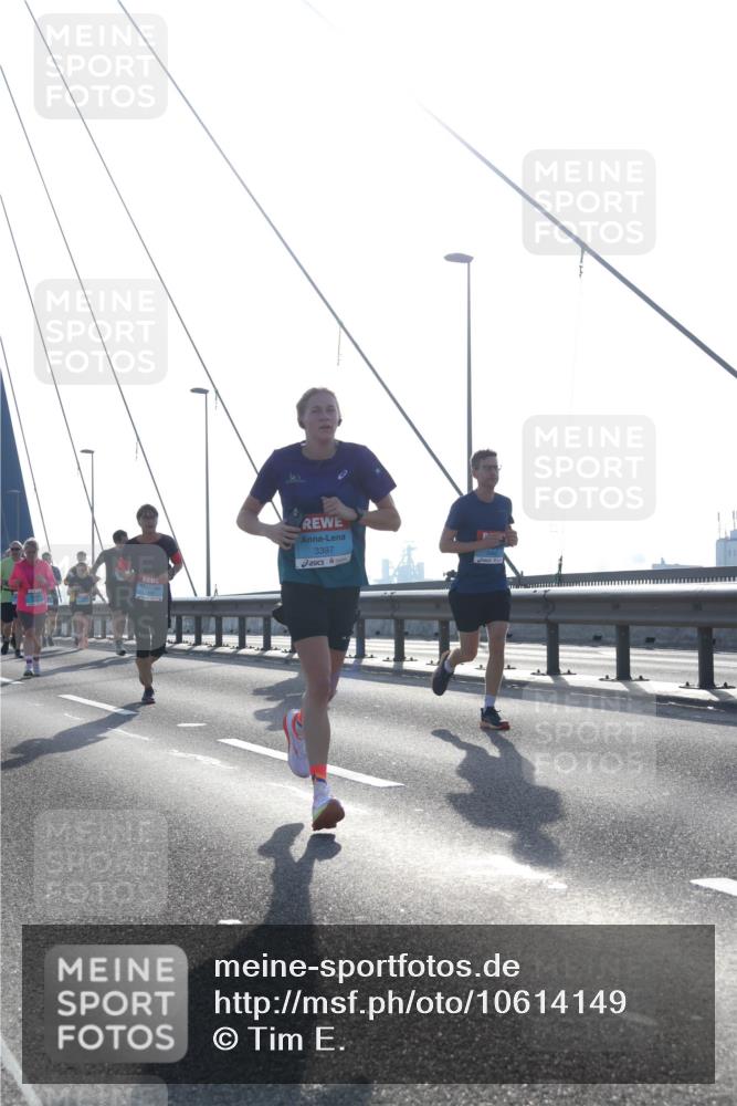 03.10.2026 - Köhlbrandbrückenlauf Tim E. http://msf.ph/oto/10614149 03.10.2026 09:30:52 Position 1 3397 meine-sportfotos.de