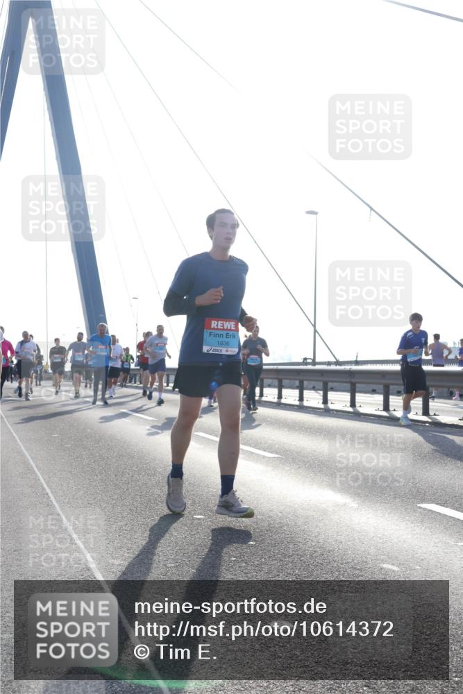 03.10.2026 - Köhlbrandbrückenlauf Tim E. http://msf.ph/oto/10614372 03.10.2026 09:31:10 Position 1 1836 meine-sportfotos.de