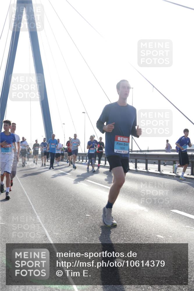 03.10.2026 - Köhlbrandbrückenlauf Tim E. http://msf.ph/oto/10614379 03.10.2026 09:31:10 Position 1 1836 meine-sportfotos.de