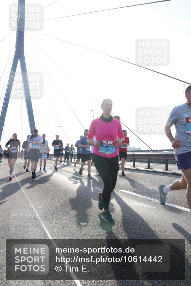 03.10.2026 - Köhlbrandbrückenlauf Tim E. http://msf.ph/oto/10614442 03.10.2026 09:31:16 Position 1 1897 meine-sportfotos.de