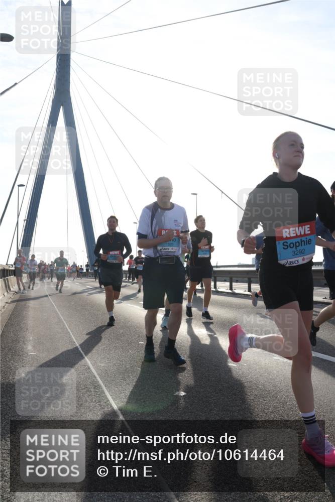 03.10.2026 - Köhlbrandbrückenlauf Tim E. http://msf.ph/oto/10614464 03.10.2026 09:31:18 Position 1 10, 1626, 3292 meine-sportfotos.de