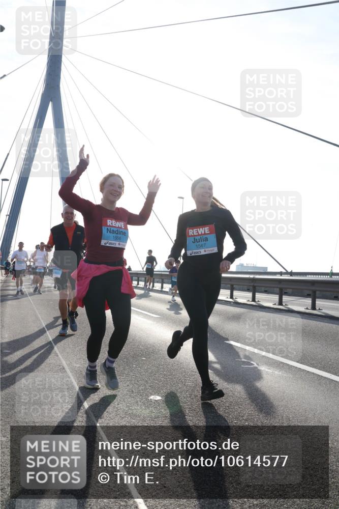 03.10.2026 - Köhlbrandbrückenlauf Tim E. http://msf.ph/oto/10614577 03.10.2026 09:31:29 Position 1 1566, 1567 meine-sportfotos.de