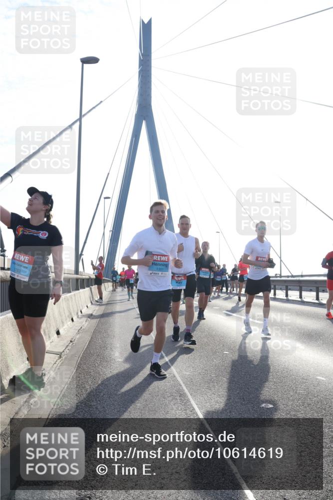 03.10.2026 - Köhlbrandbrückenlauf Tim E. http://msf.ph/oto/10614619 03.10.2026 09:31:32 Position 1 1783, 1351 meine-sportfotos.de