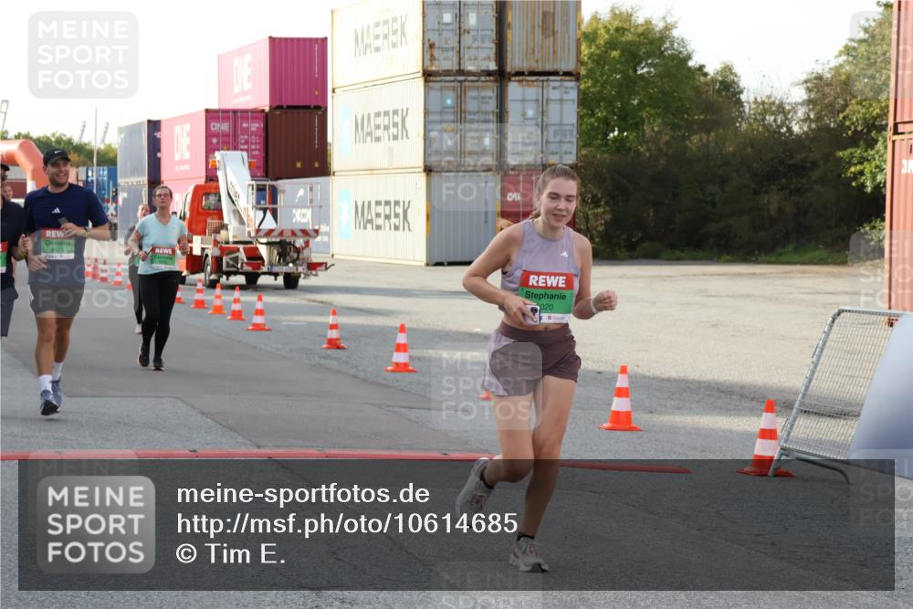 03.10.2026 - Köhlbrandbrückenlauf Tim E. http://msf.ph/oto/10614685 03.10.2026 16:19:59 Ziel 7249, 7621, 8020, 8590, 8669, 8687, 8823, 8824, 8880, 8931, 9600 meine-sportfotos.de