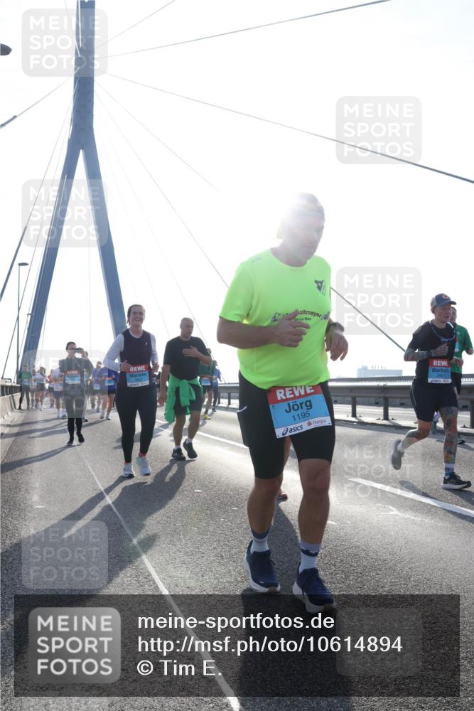 03.10.2026 - Köhlbrandbrückenlauf Tim E. http://msf.ph/oto/10614894 03.10.2026 09:31:51 Position 1 1195 meine-sportfotos.de