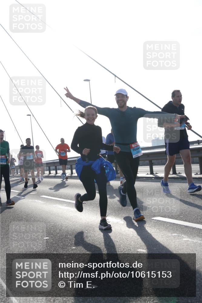 03.10.2026 - Köhlbrandbrückenlauf Tim E. http://msf.ph/oto/10615153 03.10.2026 09:32:10 Position 1 3264 meine-sportfotos.de