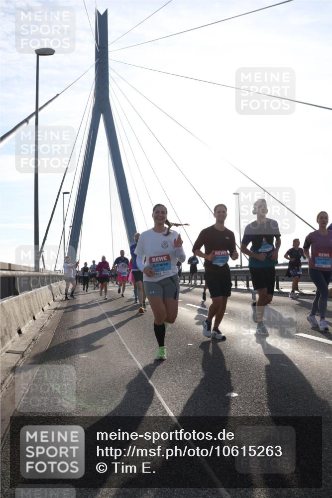 03.10.2026 - Köhlbrandbrückenlauf Tim E. http://msf.ph/oto/10615263 03.10.2026 09:32:18 Position 1 3164 meine-sportfotos.de