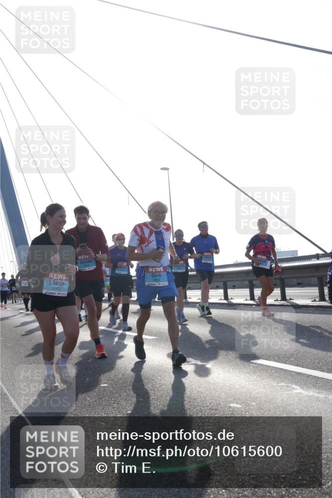 03.10.2026 - Köhlbrandbrückenlauf Tim E. http://msf.ph/oto/10615600 03.10.2026 09:32:40 Position 1 3363, 3658 meine-sportfotos.de