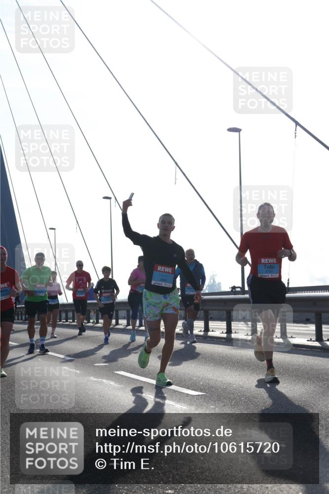 03.10.2026 - Köhlbrandbrückenlauf Tim E. http://msf.ph/oto/10615720 03.10.2026 09:32:58 Position 1 3840, 2727 meine-sportfotos.de