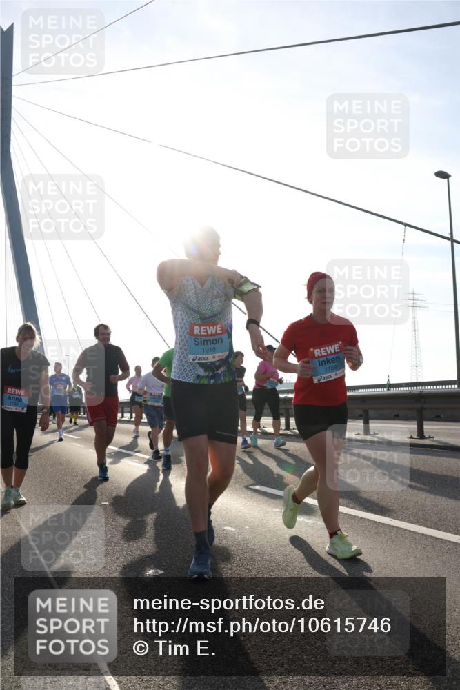 03.10.2026 - Köhlbrandbrückenlauf Tim E. http://msf.ph/oto/10615746 03.10.2026 09:33:02 Position 1 1182, 1918, 1169 meine-sportfotos.de