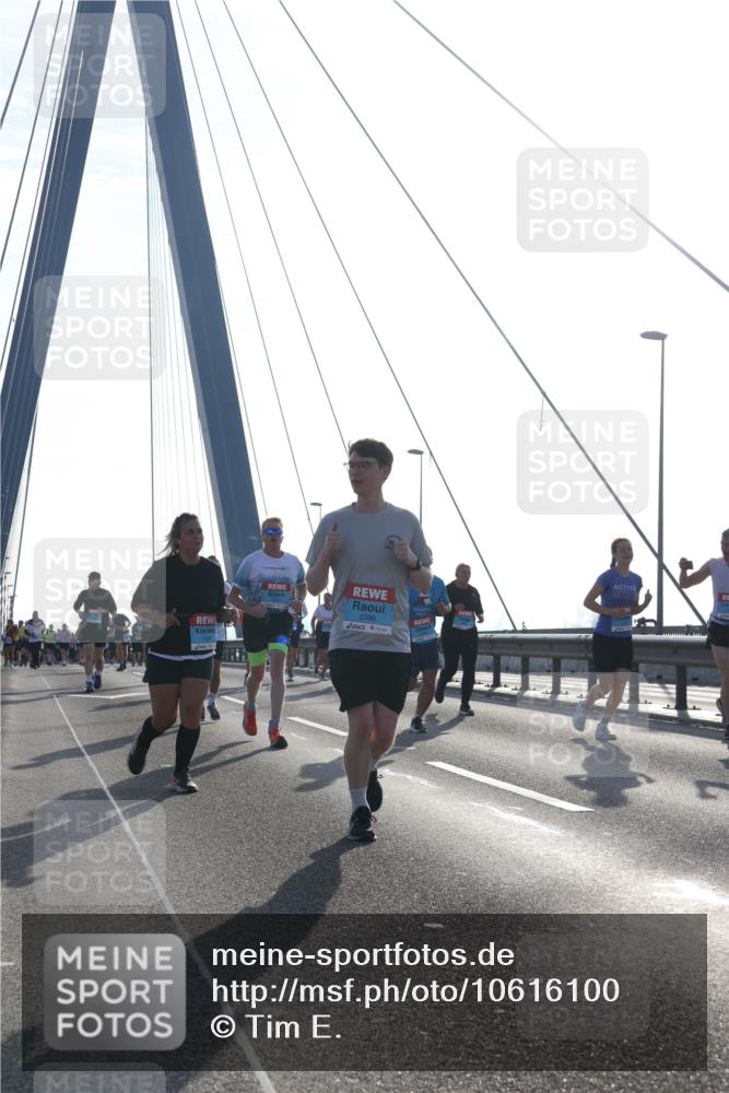03.10.2026 - Köhlbrandbrückenlauf Tim E. http://msf.ph/oto/10616100 03.10.2026 09:33:25 Position 1 3396 meine-sportfotos.de
