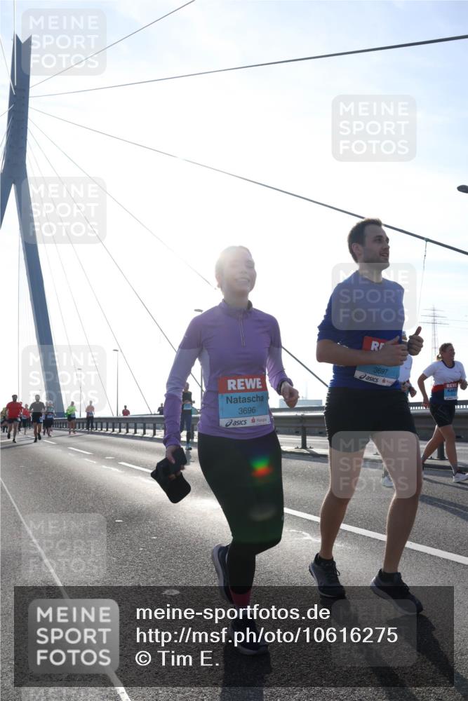 03.10.2026 - Köhlbrandbrückenlauf Tim E. http://msf.ph/oto/10616275 03.10.2026 09:33:36 Position 1 3696, 3697 meine-sportfotos.de