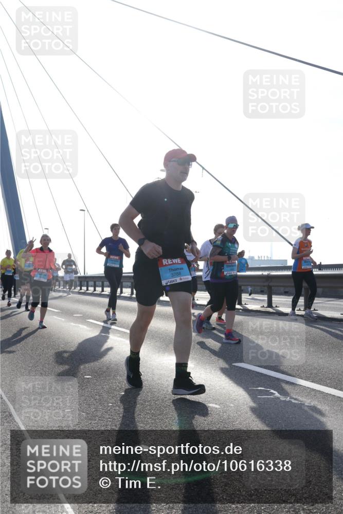 03.10.2026 - Köhlbrandbrückenlauf Tim E. http://msf.ph/oto/10616338 03.10.2026 09:33:45 Position 1 3788 meine-sportfotos.de