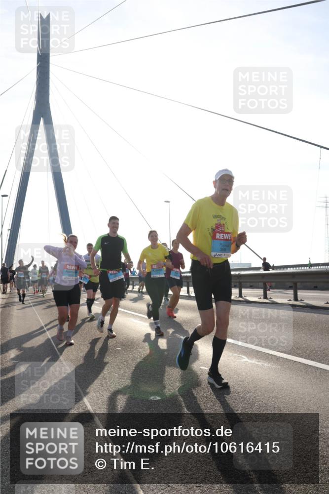03.10.2026 - Köhlbrandbrückenlauf Tim E. http://msf.ph/oto/10616415 03.10.2026 09:33:49 Position 1 3848 meine-sportfotos.de