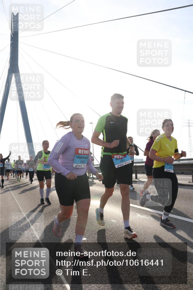 03.10.2026 - Köhlbrandbrückenlauf Tim E. http://msf.ph/oto/10616441 03.10.2026 09:33:50 Position 1 2906, 2801 meine-sportfotos.de