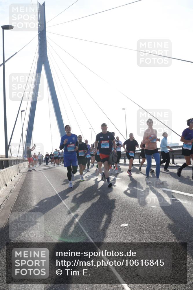 03.10.2026 - Köhlbrandbrückenlauf Tim E. http://msf.ph/oto/10616845 03.10.2026 09:34:16 Position 1 11 meine-sportfotos.de