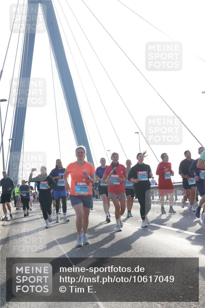 03.10.2026 - Köhlbrandbrückenlauf Tim E. http://msf.ph/oto/10617049 03.10.2026 09:34:29 Position 1 3014 meine-sportfotos.de