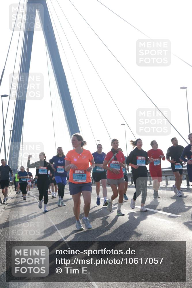 03.10.2026 - Köhlbrandbrückenlauf Tim E. http://msf.ph/oto/10617057 03.10.2026 09:34:29 Position 1 3014, 3112 meine-sportfotos.de