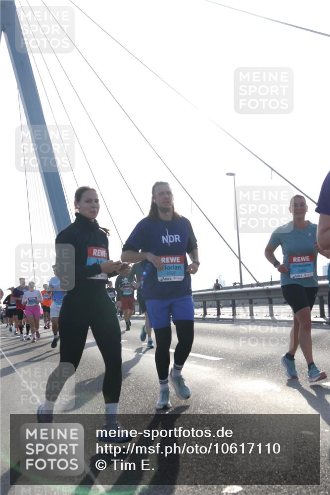 03.10.2026 - Köhlbrandbrückenlauf Tim E. http://msf.ph/oto/10617110 03.10.2026 09:34:33 Position 1 2020, 2862 meine-sportfotos.de