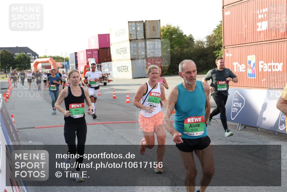 03.10.2026 - Köhlbrandbrückenlauf Tim E. http://msf.ph/oto/10617156 03.10.2026 16:21:32 Ziel 4108, 7079, 7097, 7432, 7435, 8399, 8407, 8490, 8708, 8845, 8899, 9000, 9079, 9201, 9203, 9233, 9327, 9689, 9699, 9739, 9740 meine-sportfotos.de
