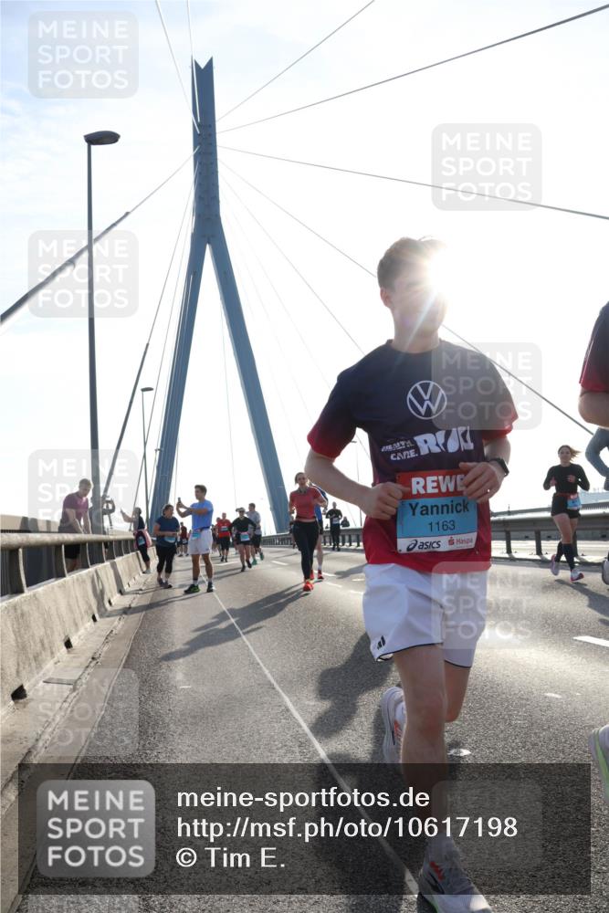 03.10.2026 - Köhlbrandbrückenlauf Tim E. http://msf.ph/oto/10617198 03.10.2026 09:34:40 Position 1 1163 meine-sportfotos.de