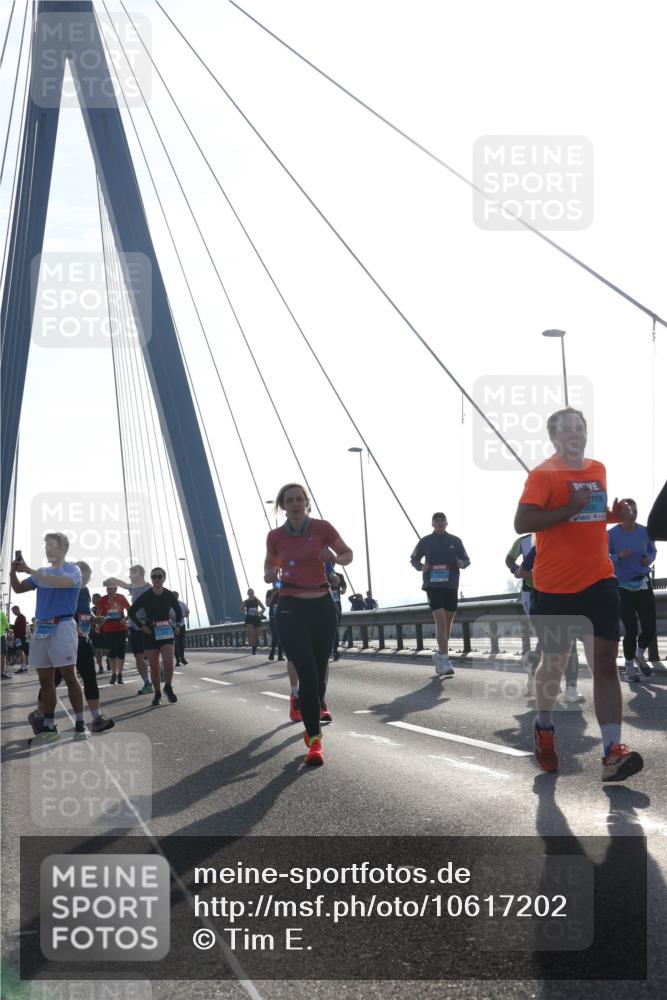 03.10.2026 - Köhlbrandbrückenlauf Tim E. http://msf.ph/oto/10617202 03.10.2026 09:34:41 Position 1  meine-sportfotos.de