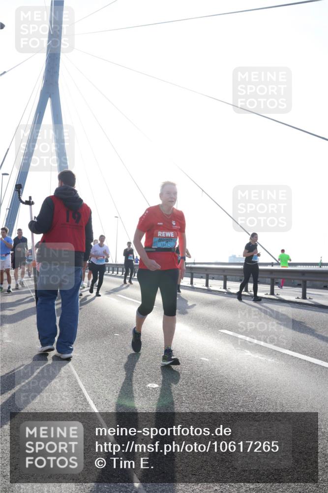 03.10.2026 - Köhlbrandbrückenlauf Tim E. http://msf.ph/oto/10617265 03.10.2026 09:34:50 Position 1 1511 meine-sportfotos.de