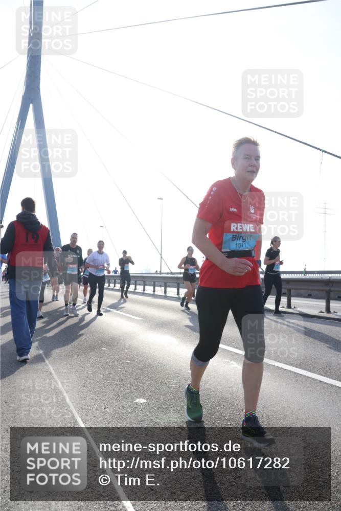 03.10.2026 - Köhlbrandbrückenlauf Tim E. http://msf.ph/oto/10617282 03.10.2026 09:34:50 Position 1 1511 meine-sportfotos.de