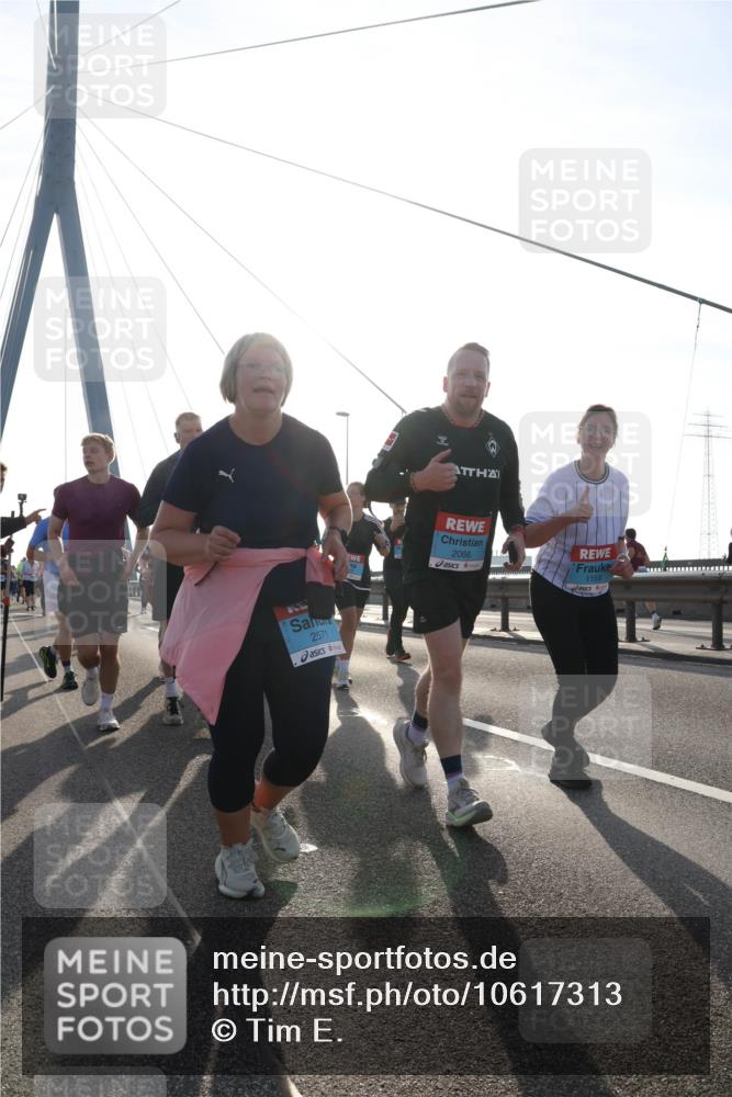 03.10.2026 - Köhlbrandbrückenlauf Tim E. http://msf.ph/oto/10617313 03.10.2026 09:34:53 Position 1 2571, 2066, 1153 meine-sportfotos.de