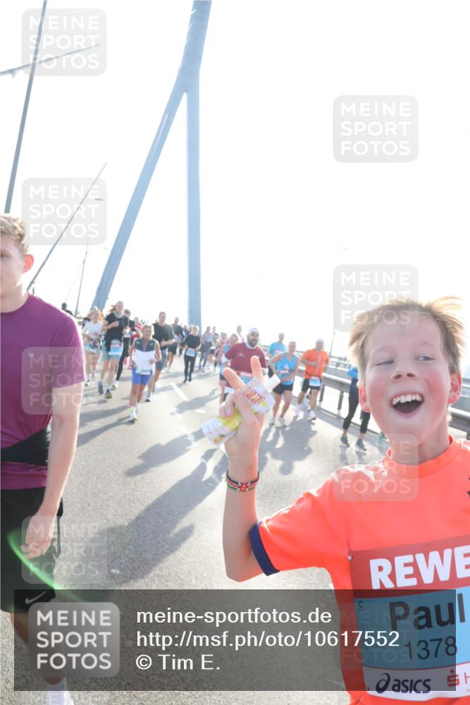 03.10.2026 - Köhlbrandbrückenlauf Tim E. http://msf.ph/oto/10617552 03.10.2026 09:35:17 Position 1 1378 meine-sportfotos.de