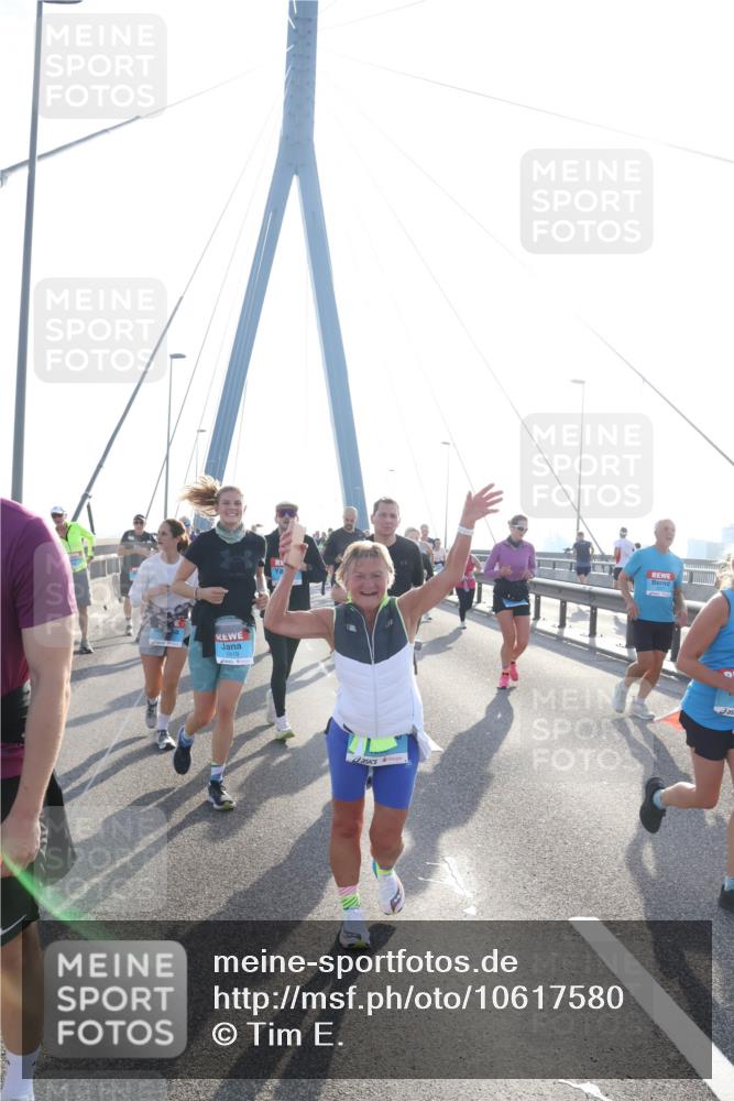 03.10.2026 - Köhlbrandbrückenlauf Tim E. http://msf.ph/oto/10617580 03.10.2026 09:35:19 Position 1 2819 meine-sportfotos.de