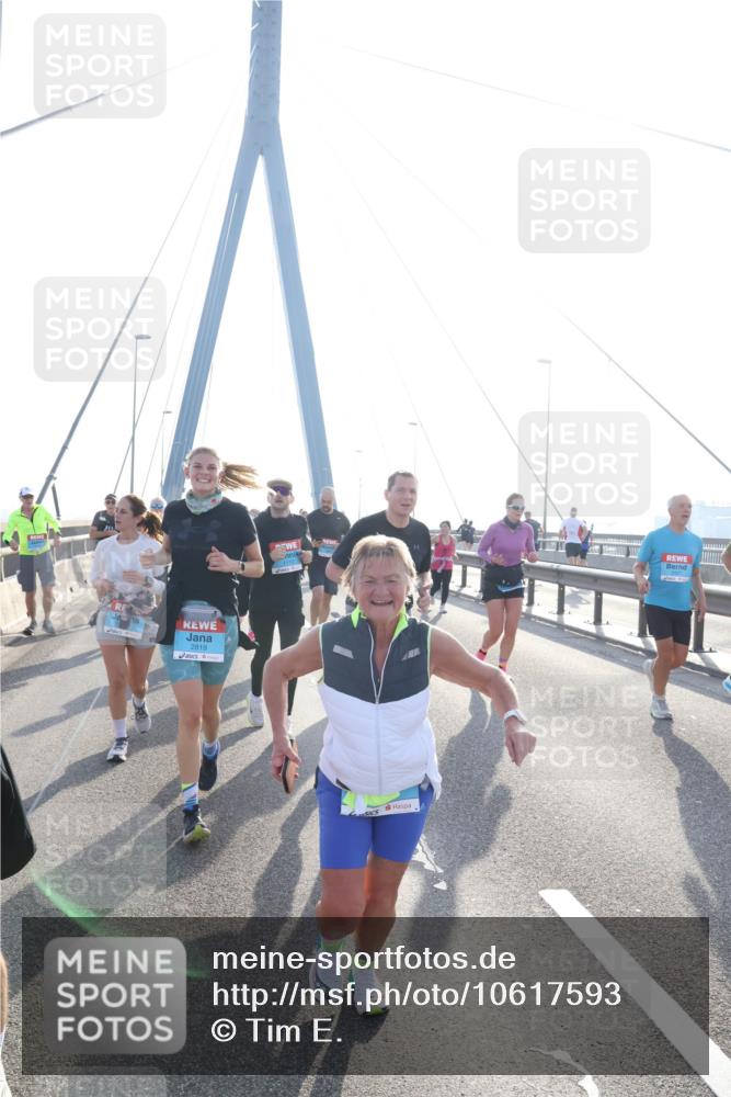 03.10.2026 - Köhlbrandbrückenlauf Tim E. http://msf.ph/oto/10617593 03.10.2026 09:35:20 Position 1 2819 meine-sportfotos.de