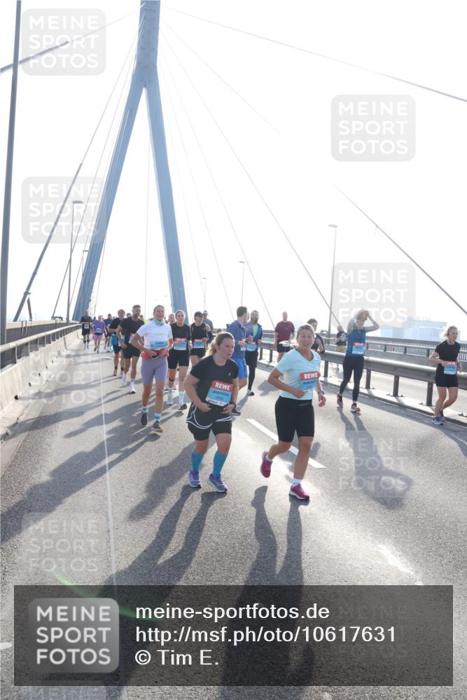 03.10.2026 - Köhlbrandbrückenlauf Tim E. http://msf.ph/oto/10617631 03.10.2026 09:35:33 Position 1 2838 meine-sportfotos.de