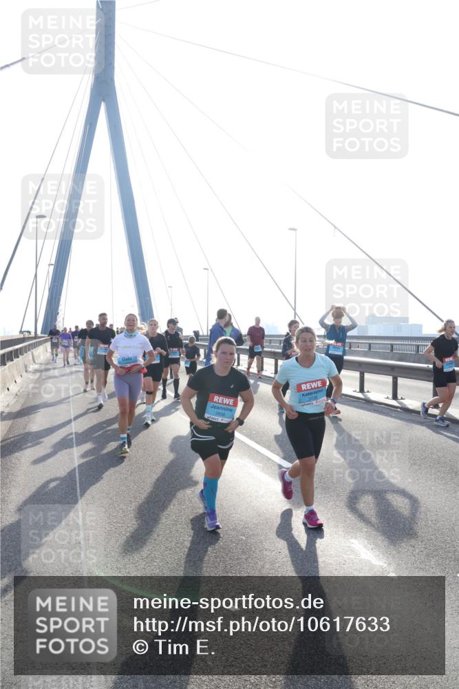 03.10.2026 - Köhlbrandbrückenlauf Tim E. http://msf.ph/oto/10617633 03.10.2026 09:35:33 Position 1 2838, 3136 meine-sportfotos.de