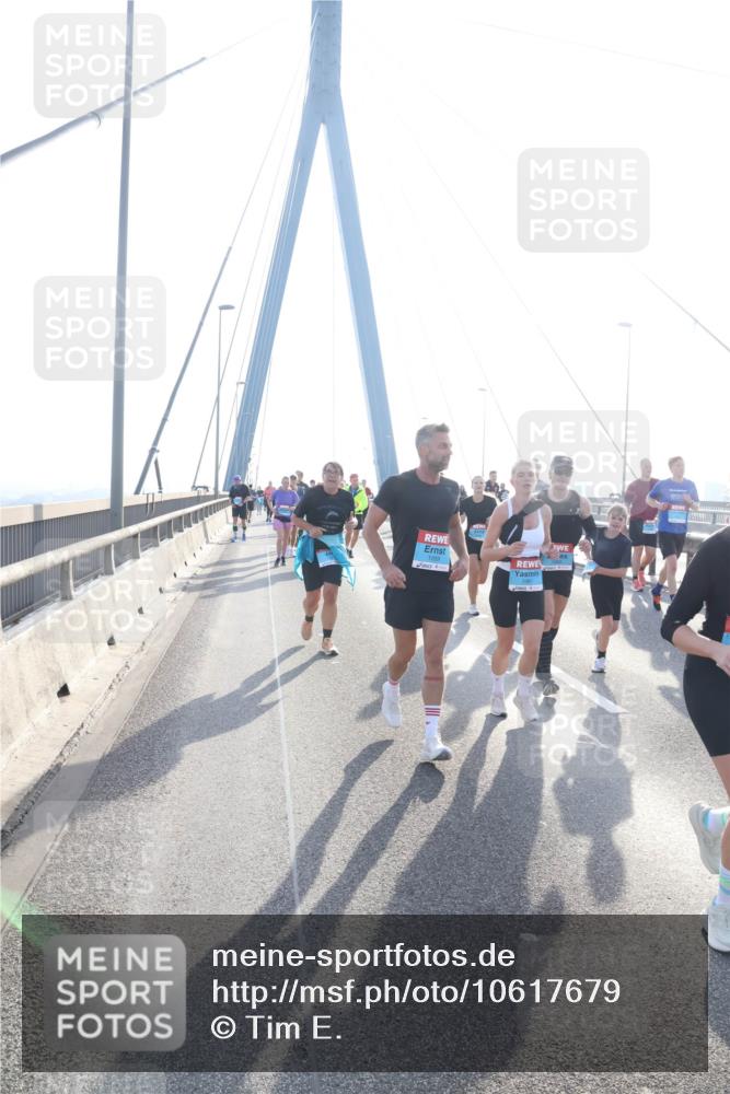 03.10.2026 - Köhlbrandbrückenlauf Tim E. http://msf.ph/oto/10617679 03.10.2026 09:35:36 Position 1 1059, 1061 meine-sportfotos.de