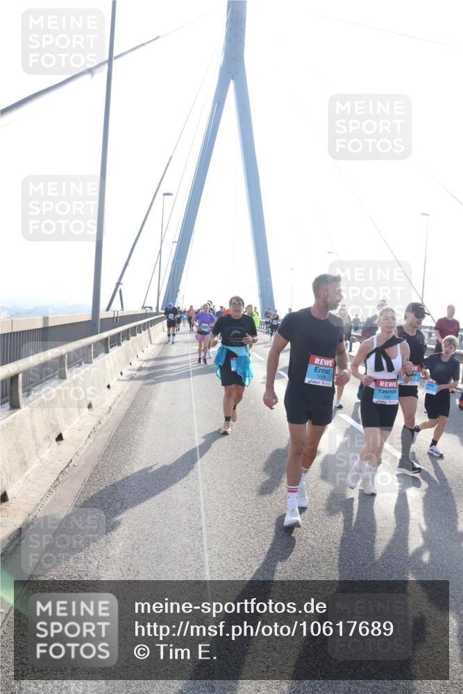 03.10.2026 - Köhlbrandbrückenlauf Tim E. http://msf.ph/oto/10617689 03.10.2026 09:35:36 Position 1 1059 meine-sportfotos.de