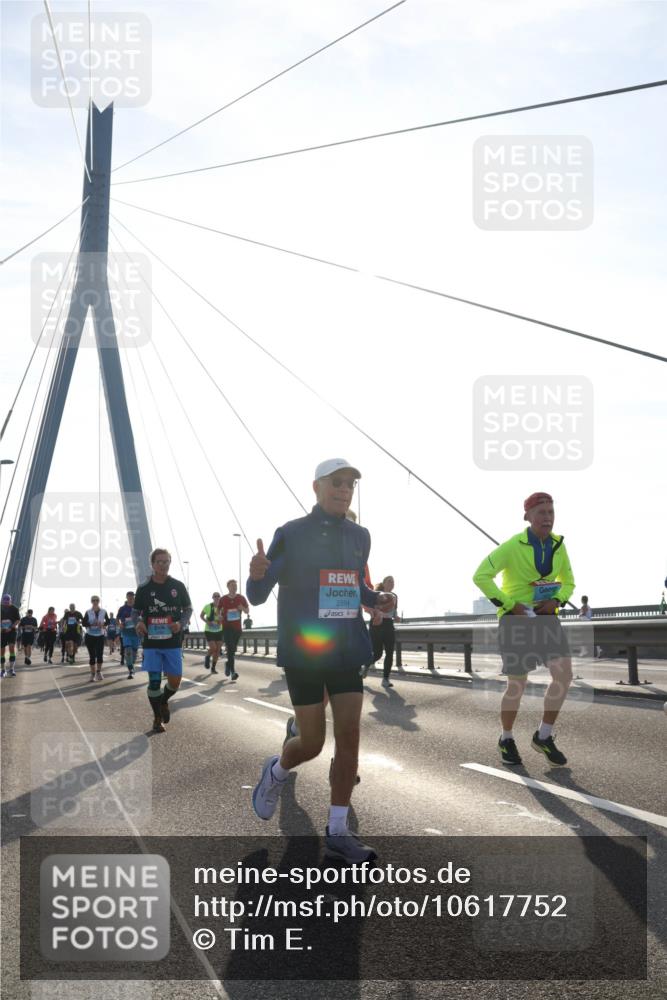 03.10.2026 - Köhlbrandbrückenlauf Tim E. http://msf.ph/oto/10617752 03.10.2026 09:35:42 Position 1 2894 meine-sportfotos.de