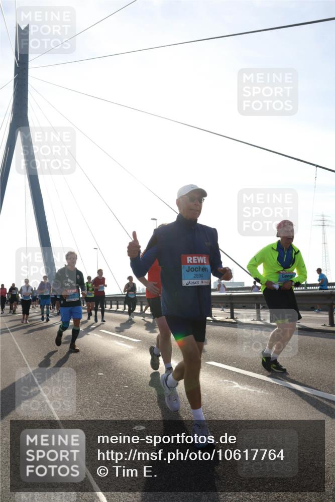 03.10.2026 - Köhlbrandbrückenlauf Tim E. http://msf.ph/oto/10617764 03.10.2026 09:35:43 Position 1 2894 meine-sportfotos.de